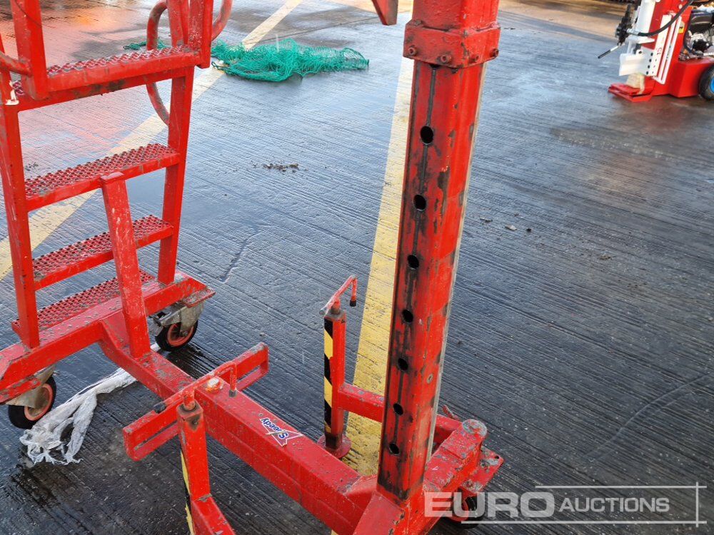 Подъёмник Quickstep Wheeled Access Platform: фото 16 Подъёмник Quickstep Wheeled Access Platform: фото 16