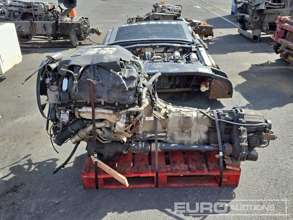 Range Rover V8 Engine, Gearbox - Двигатель: фото 2 Range Rover V8 Engine, Gearbox - Двигатель: фото 2
