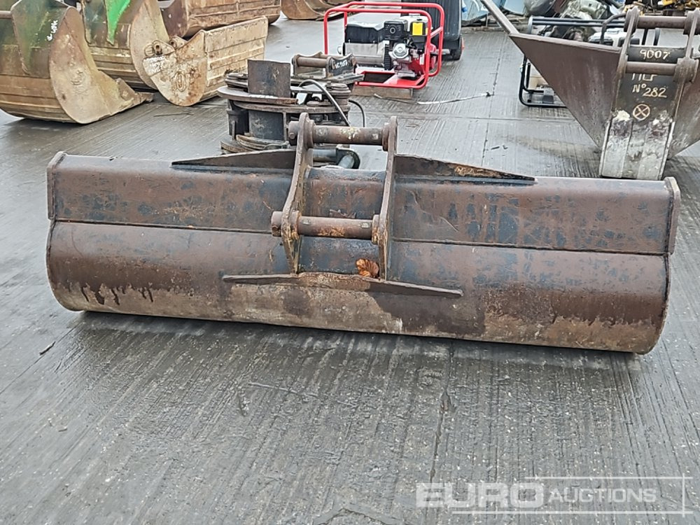 Rhinox 72" Ditching Bucket 50mm Pin to suit 6-8 Ton Excavator - Ковш: фото 4 Rhinox 72" Ditching Bucket 50mm Pin to suit 6-8 Ton Excavator - Ковш: фото 4