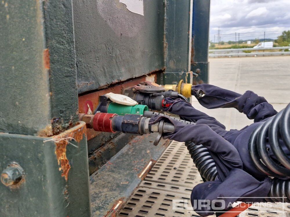 Полуприцеп бортовой/ Платформа SDC Trailer Tri Axle Stepframe Flat Bed Trailer: фото 15 Полуприцеп бортовой/ Платформа SDC Trailer Tri Axle Stepframe Flat Bed Trailer: фото 15