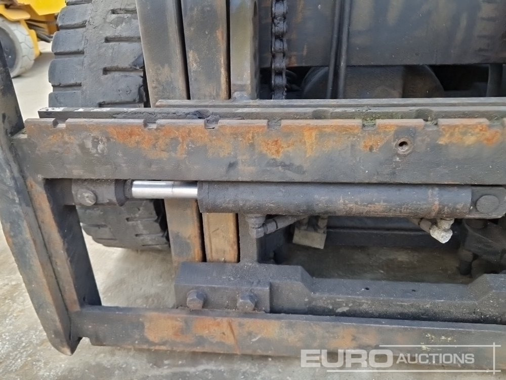 Дизельный погрузчик Samuk Diesel Forklift, 2 Stage Mast, Side Shift (No Steering & Hydraulic Leak): фото 18