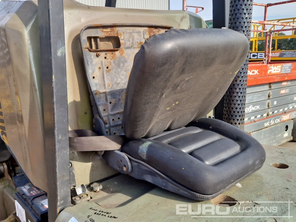Дизельный погрузчик Samuk Diesel Forklift, 2 Stage Mast, Side Shift (No Steering & Hydraulic Leak): фото 30