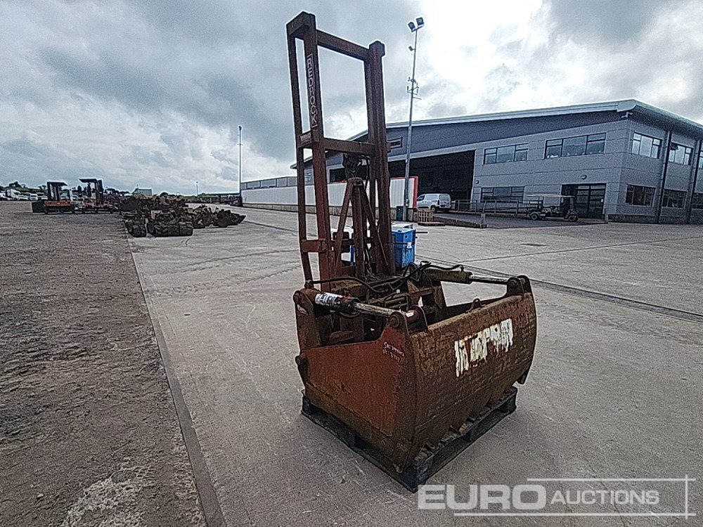 Redrock Silage Block Grab to suit 3 Point Linkage - Сельскохозяйственная техника: фото 3 Redrock Silage Block Grab to suit 3 Point Linkage - Сельскохозяйственная техника: фото 3