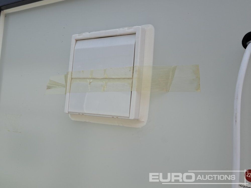 Single Toilet Unit (Cannot Be Reconsigned) - Морской контейнер: фото 4 Single Toilet Unit (Cannot Be Reconsigned) - Морской контейнер: фото 4