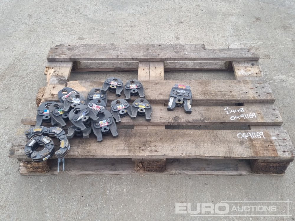 U-Profile Jaw Clamp (14 of), Pipe Crimping Jaw/Die (2 of) - Строительное оборудование: фото 1 U-Profile Jaw Clamp (14 of), Pipe Crimping Jaw/Die (2 of) - Строительное оборудование: фото 1