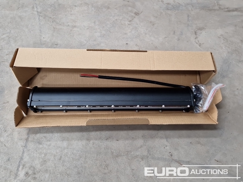 Unused 13" 120W Combo Beam LED Light Bar, Mounting Brackets, IP68 Waterproof - Строительное оборудование: фото 4 Unused 13" 120W Combo Beam LED Light Bar, Mounting Brackets, IP68 Waterproof - Строительное оборудование: фото 4