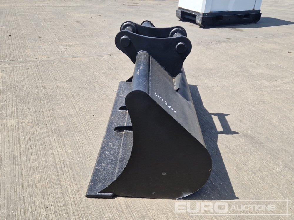 Unused 70" Ditching Bucket 65mm Pin to suit 13 Ton Excavator - Ковш: фото 2 Unused 70" Ditching Bucket 65mm Pin to suit 13 Ton Excavator - Ковш: фото 2
