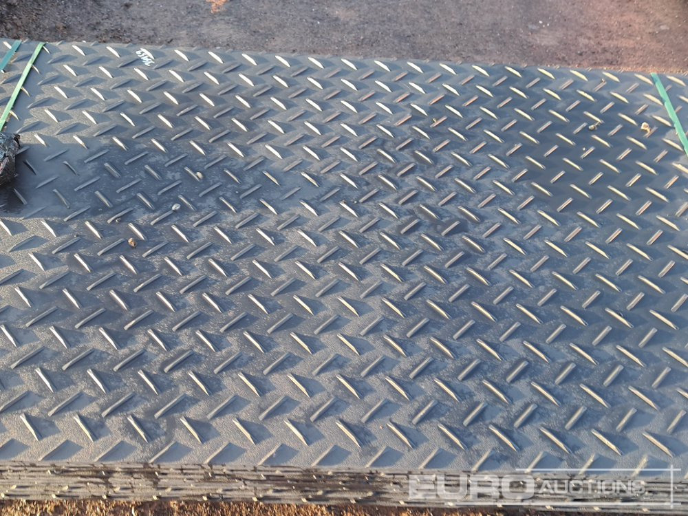 Строительное оборудование Unused 8' x 4' Plastic Road Mats (10 of): фото 6 Строительное оборудование Unused 8' x 4' Plastic Road Mats (10 of): фото 6