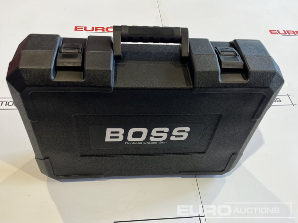 Строительное оборудование Unused Boss 21 Volt Lithium Battery Cordless Grease Gun, 2 Batteries, Case, Shoulder Strap, Extension Pieces & Fittings: фото 14