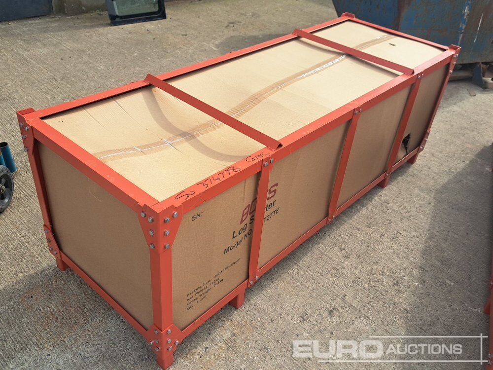 Unused Boss 27T PTO Driven Log Splitter, Vertical or Horizontal Operation - Оборудование для мастерских: фото 1 Unused Boss 27T PTO Driven Log Splitter, Vertical or Horizontal Operation - Оборудование для мастерских: фото 1