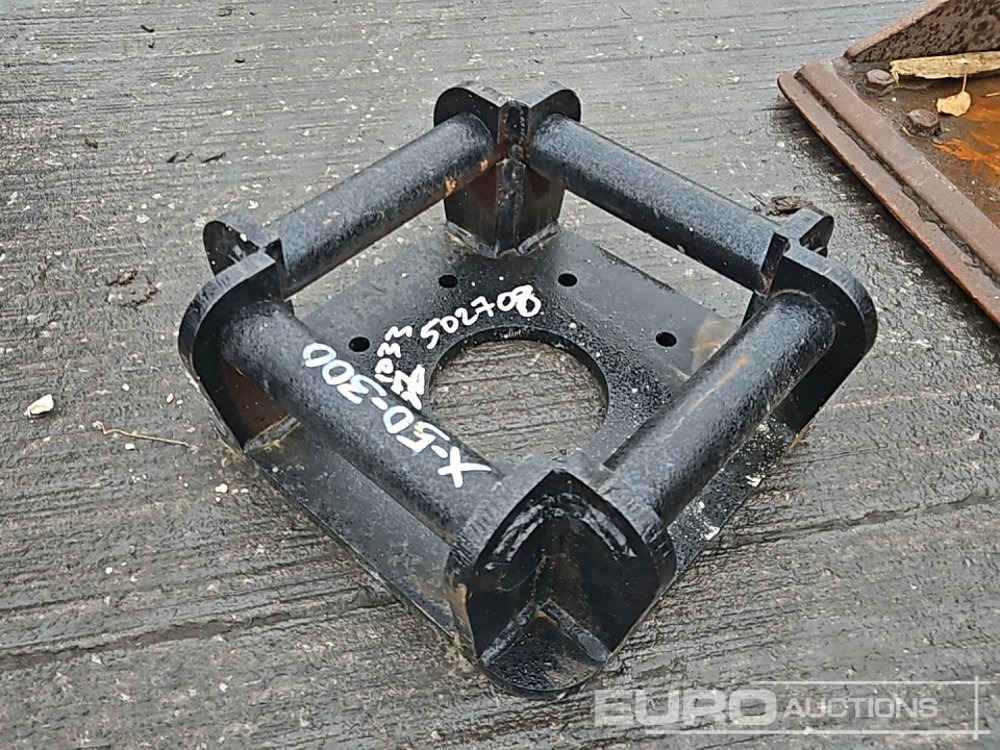Unused Headstock 50mm Pin to suit 6-8 Ton Excavator - Гидромолот: фото 1 Unused Headstock 50mm Pin to suit 6-8 Ton Excavator - Гидромолот: фото 1