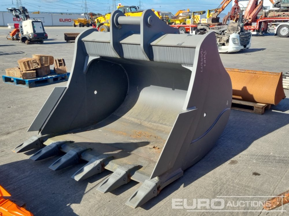 Unused Miller 70" Digging Bucket 90mm Pin to suit 30 Ton Excavator - Ковш: фото 1 Unused Miller 70" Digging Bucket 90mm Pin to suit 30 Ton Excavator - Ковш: фото 1