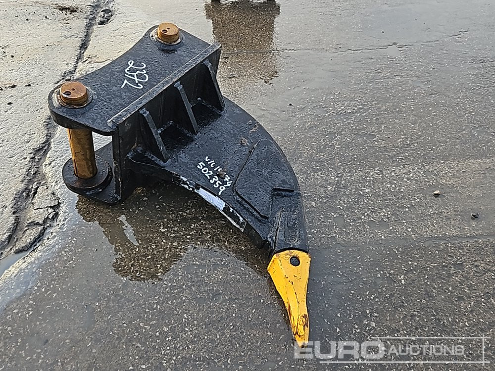 Unused Ripper 65mm Pin to suit 13 Ton Excavator - Ковш: фото 1 Unused Ripper 65mm Pin to suit 13 Ton Excavator - Ковш: фото 1