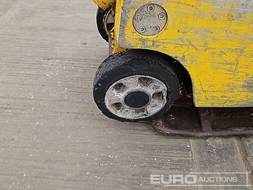 Виброплита Wacker Neuson Diesel Compaction Plate, Hatz Engine: фото 10 Виброплита Wacker Neuson Diesel Compaction Plate, Hatz Engine: фото 10