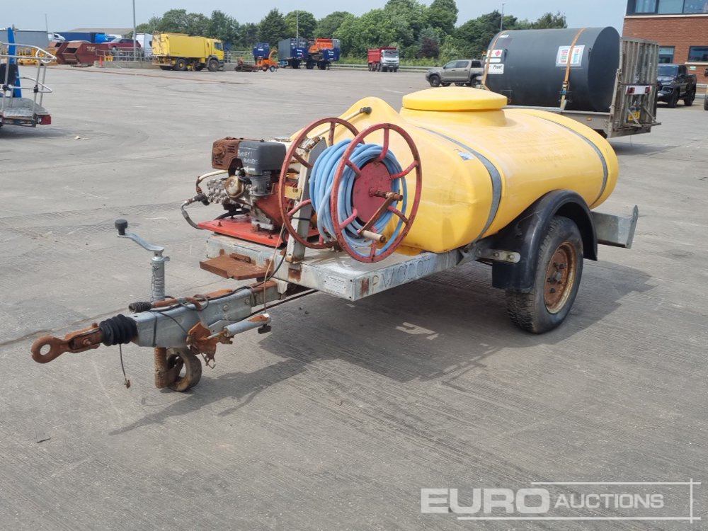 Western Trailers Single Axle Plastic Water Bowser, Honda Pressure Washer - Мойка высокого давления: фото 1 Western Trailers Single Axle Plastic Water Bowser, Honda Pressure Washer - Мойка высокого давления: фото 1