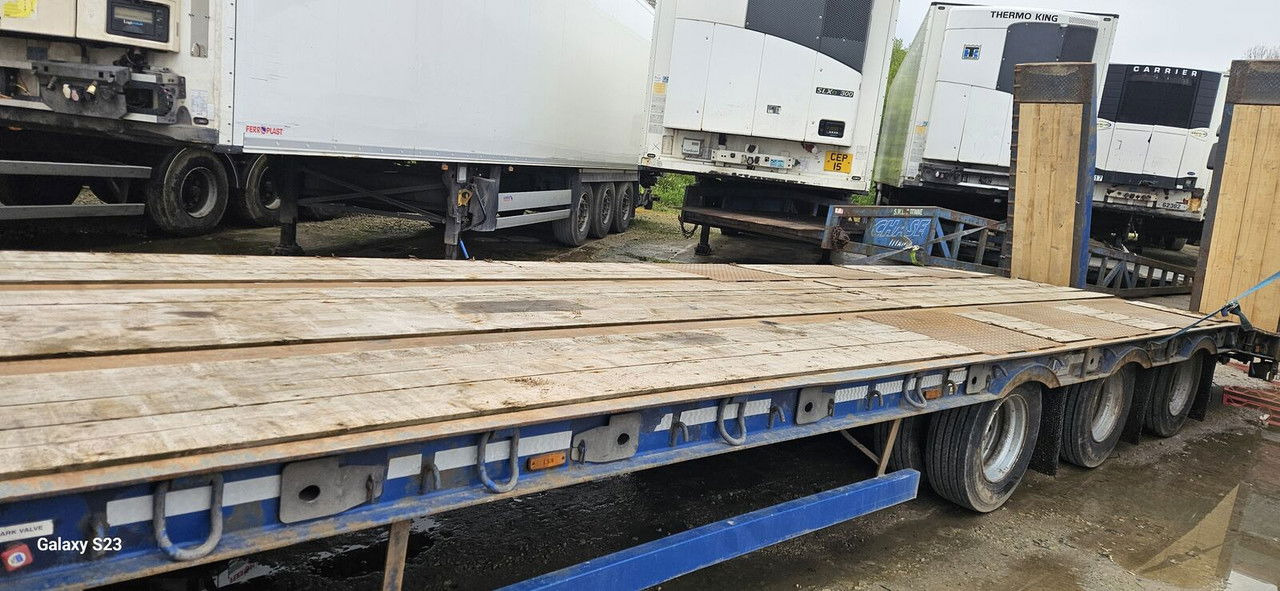 Diversen MAC Trailer - Низкорамный полуприцеп: фото 1 Diversen MAC Trailer - Низкорамный полуприцеп: фото 1