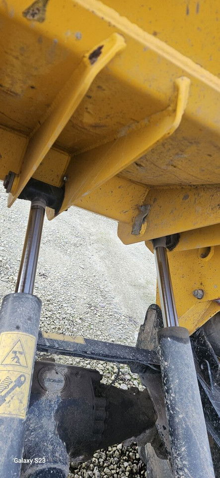 JCB 6T - Мини-самосвал: фото 2 JCB 6T - Мини-самосвал: фото 2