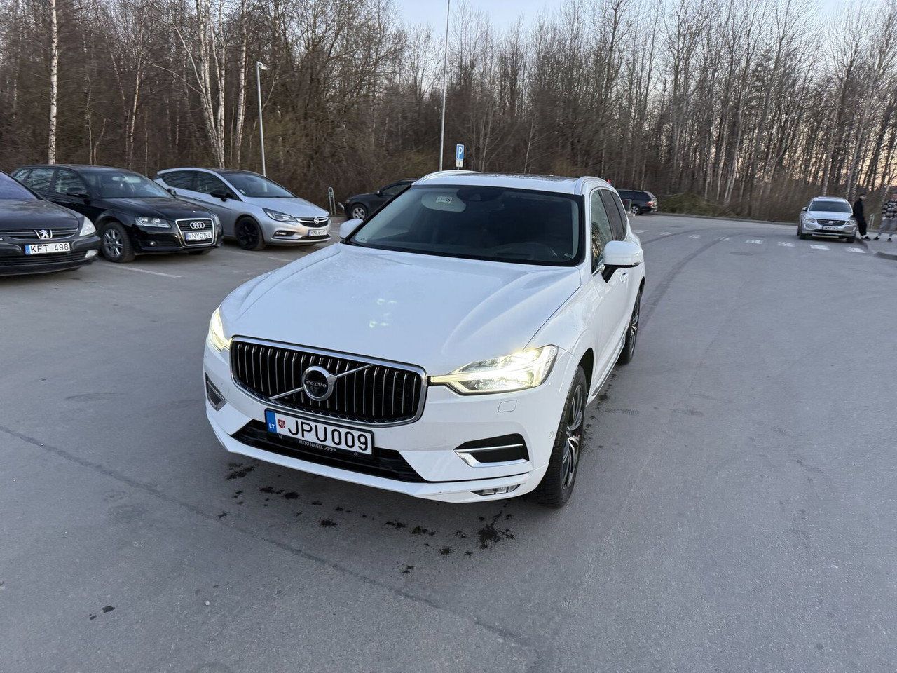 Volvo XC60 - Легковой автомобиль: фото 3 Volvo XC60 - Легковой автомобиль: фото 3