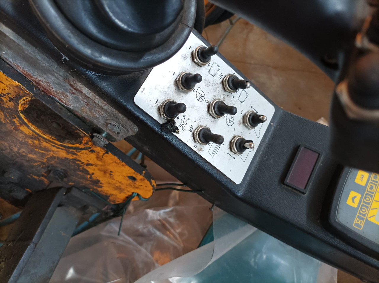 Vendemmiatrice usata Grégoire G60I - Уборочная машина для винограда: фото 5 Vendemmiatrice usata Grégoire G60I - Уборочная машина для винограда: фото 5