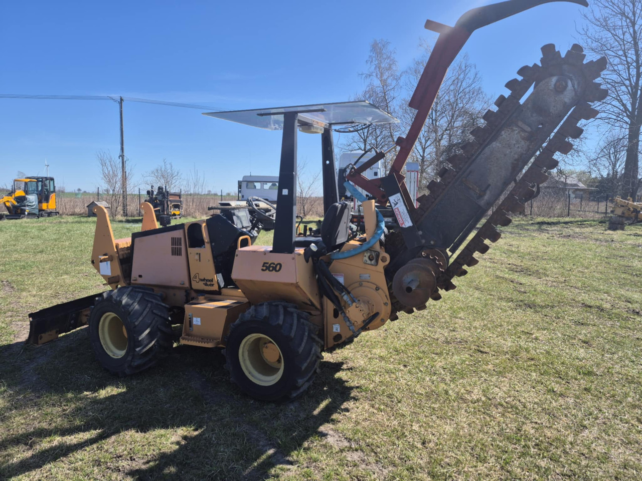 Case 560 - Траншеекопатель: фото 3 Case 560 - Траншеекопатель: фото 3