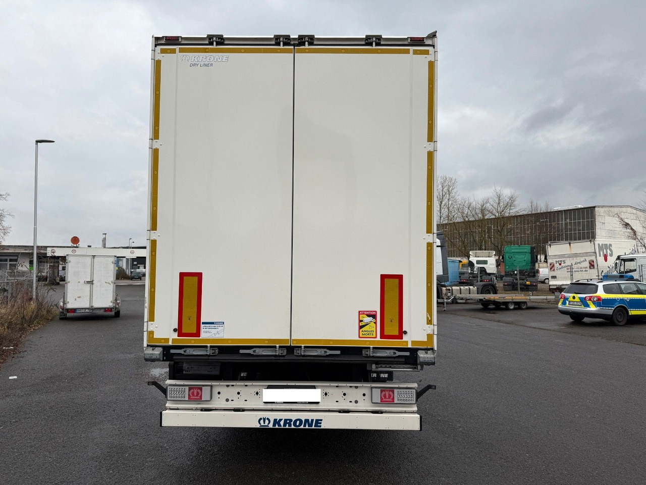 Krone SD/KOFFER/LIFTACHSE - Полуприцеп-фургон: фото 5 Krone SD/KOFFER/LIFTACHSE - Полуприцеп-фургон: фото 5