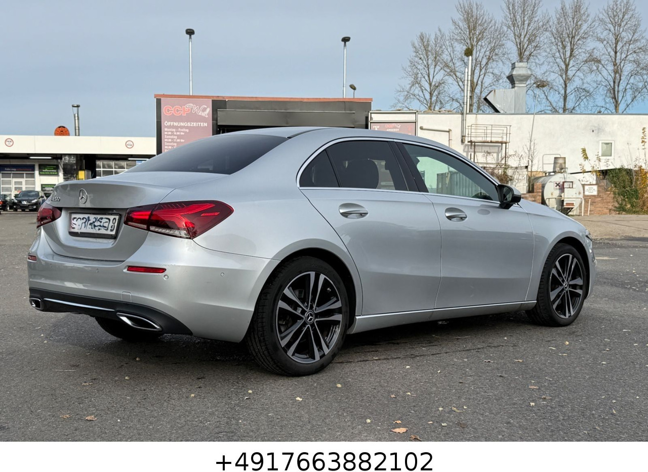 Mercedes-Benz A 200 Lim./LED/KAMERA/NAVI/SITZHZG. - Седан: фото 3 Mercedes-Benz A 200 Lim./LED/KAMERA/NAVI/SITZHZG. - Седан: фото 3