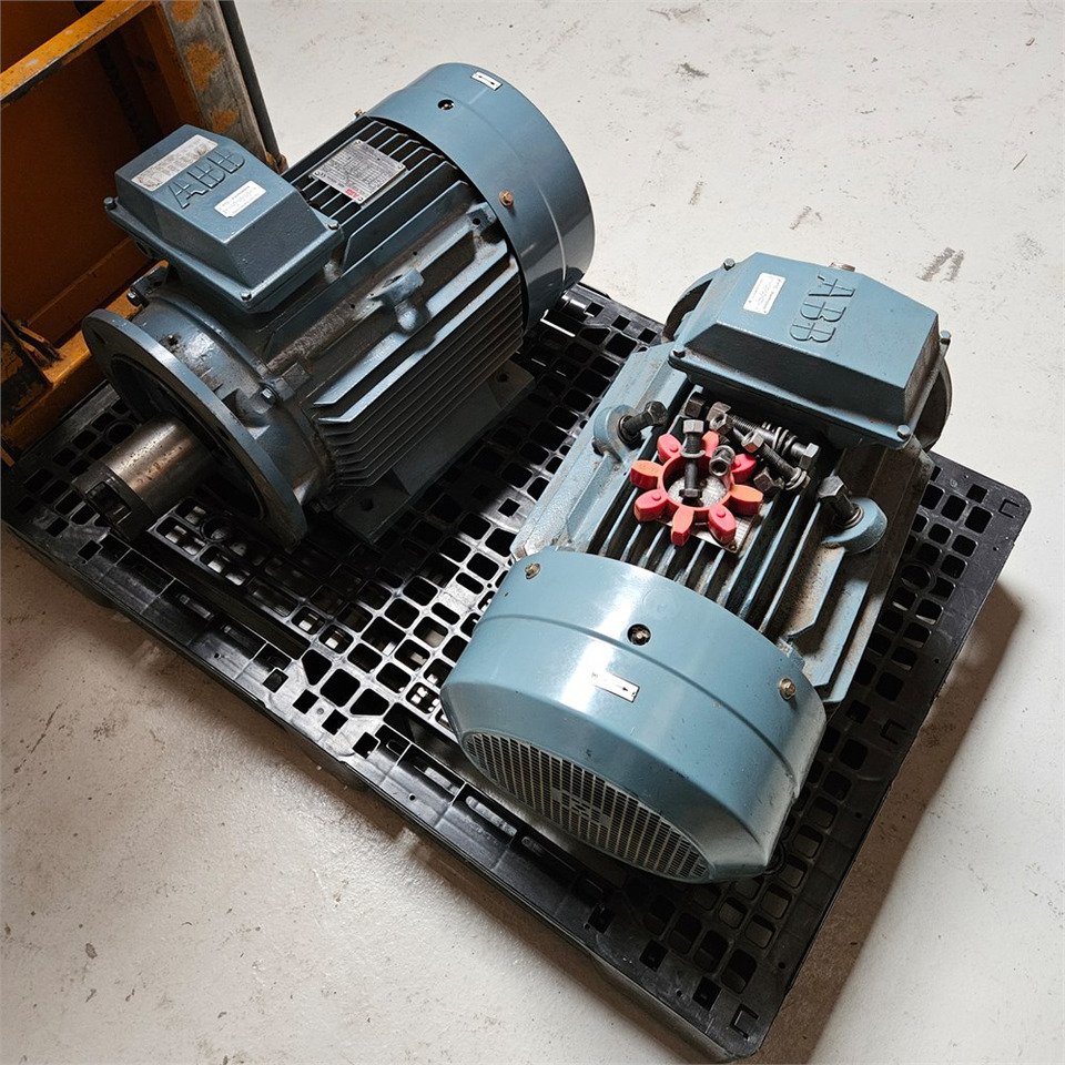 ABB M2QA180L4A (B35) - Станок: фото 4 ABB M2QA180L4A (B35) - Станок: фото 4