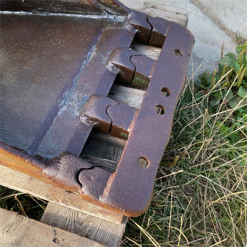 ABC 45cm - Ковш для Экскаваторов-погрузчиков: фото 4 ABC 45cm - Ковш для Экскаваторов-погрузчиков: фото 4