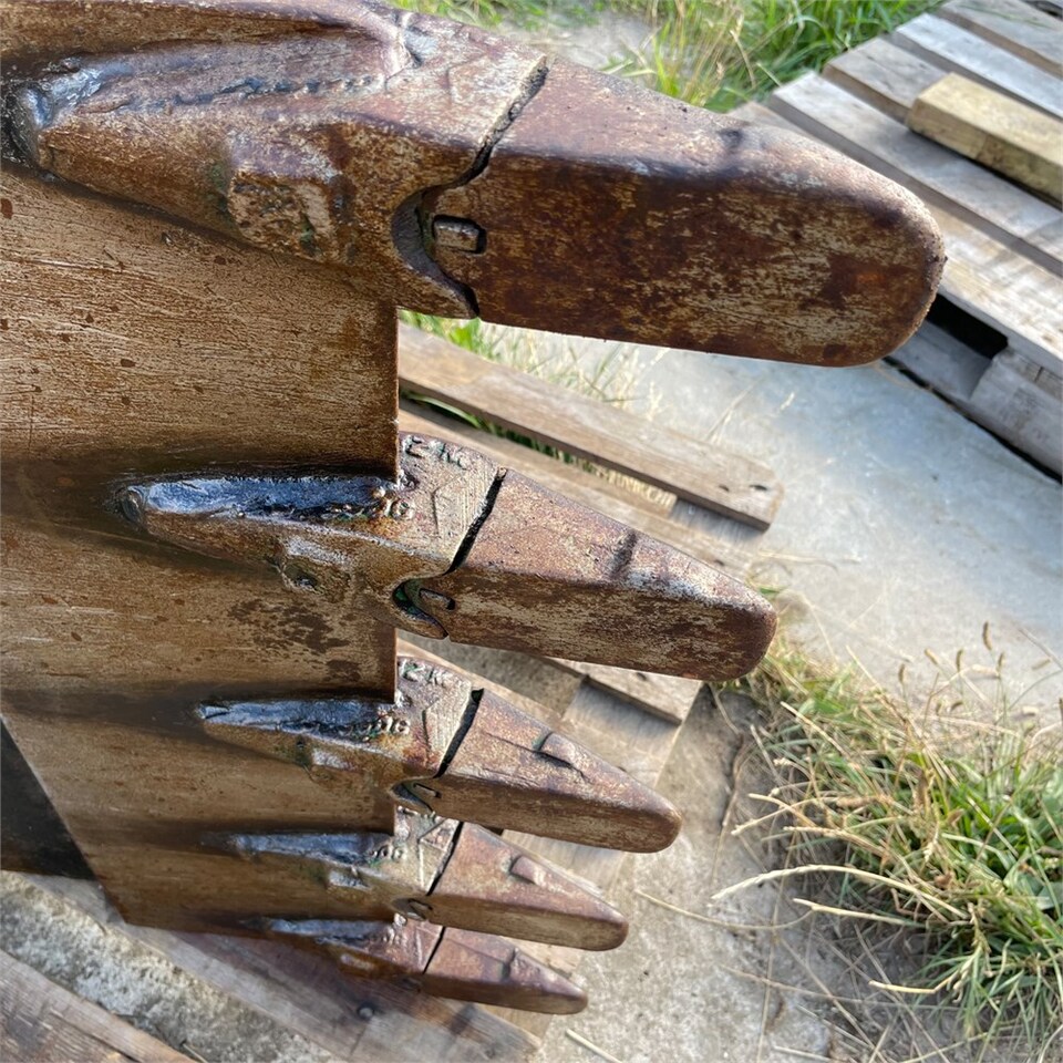 Ковш для Экскаваторов-погрузчиков ABC 70cm: фото 12