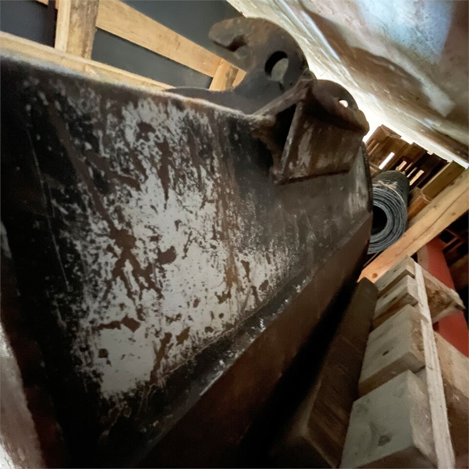 Ковш для Экскаваторов-погрузчиков ABC 90cm: фото 18 Ковш для Экскаваторов-погрузчиков ABC 90cm: фото 18