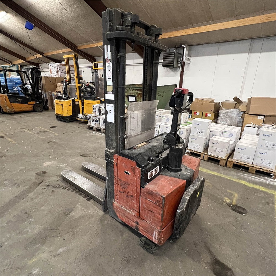 BT LSV 1600 2 - Тележка: фото 4 BT LSV 1600 2 - Тележка: фото 4