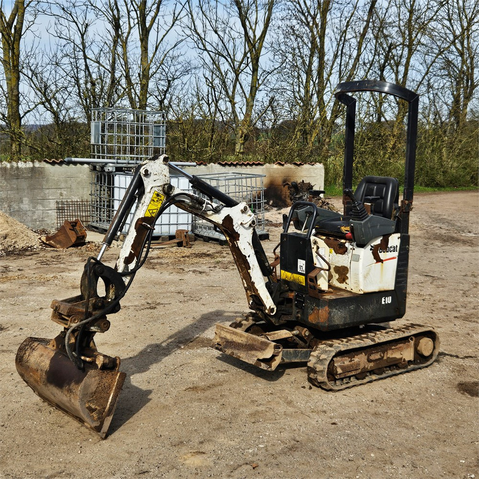 Bobcat E10 - Мини-экскаватор: фото 2 Bobcat E10 - Мини-экскаватор: фото 2