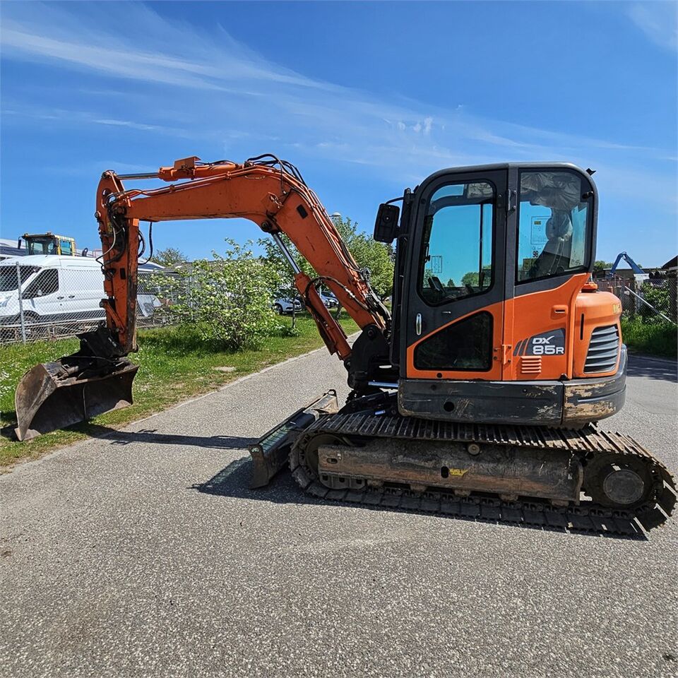 Doosan DX85 R-3 - Мини-экскаватор: фото 1 Doosan DX85 R-3 - Мини-экскаватор: фото 1