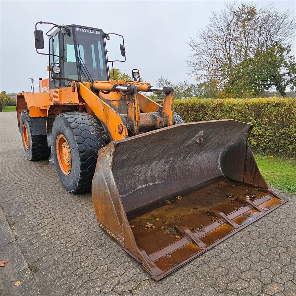Fiat-Allis FR130 - Колёсный погрузчик: фото 2 Fiat-Allis FR130 - Колёсный погрузчик: фото 2
