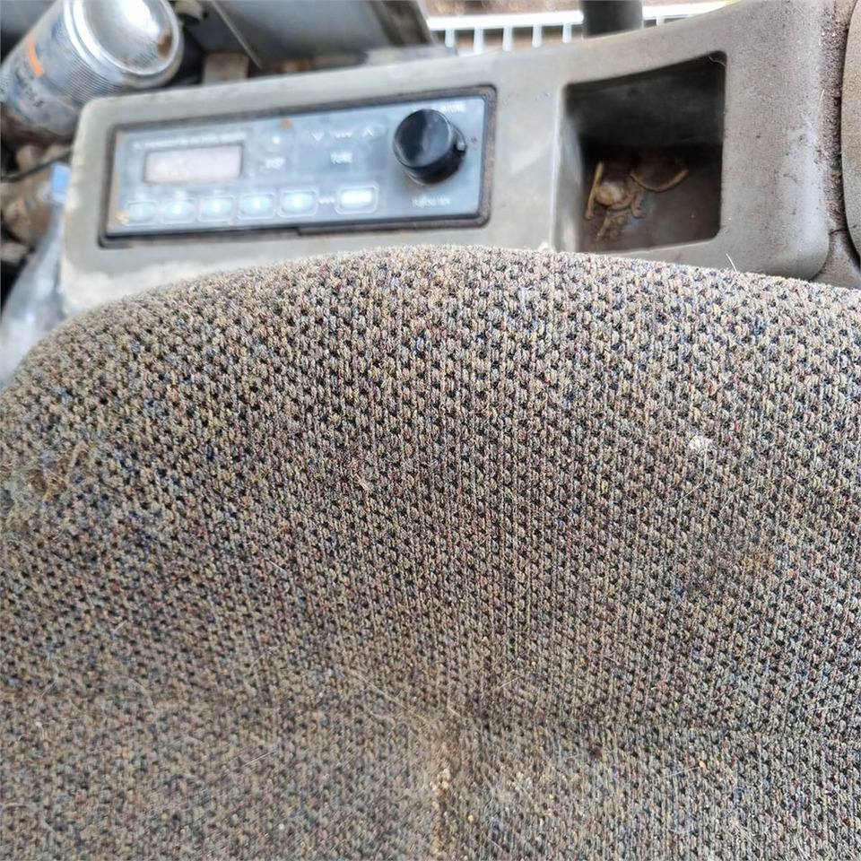 Гусеничный экскаватор Fiat-Hitachi EX285 LC: фото 24