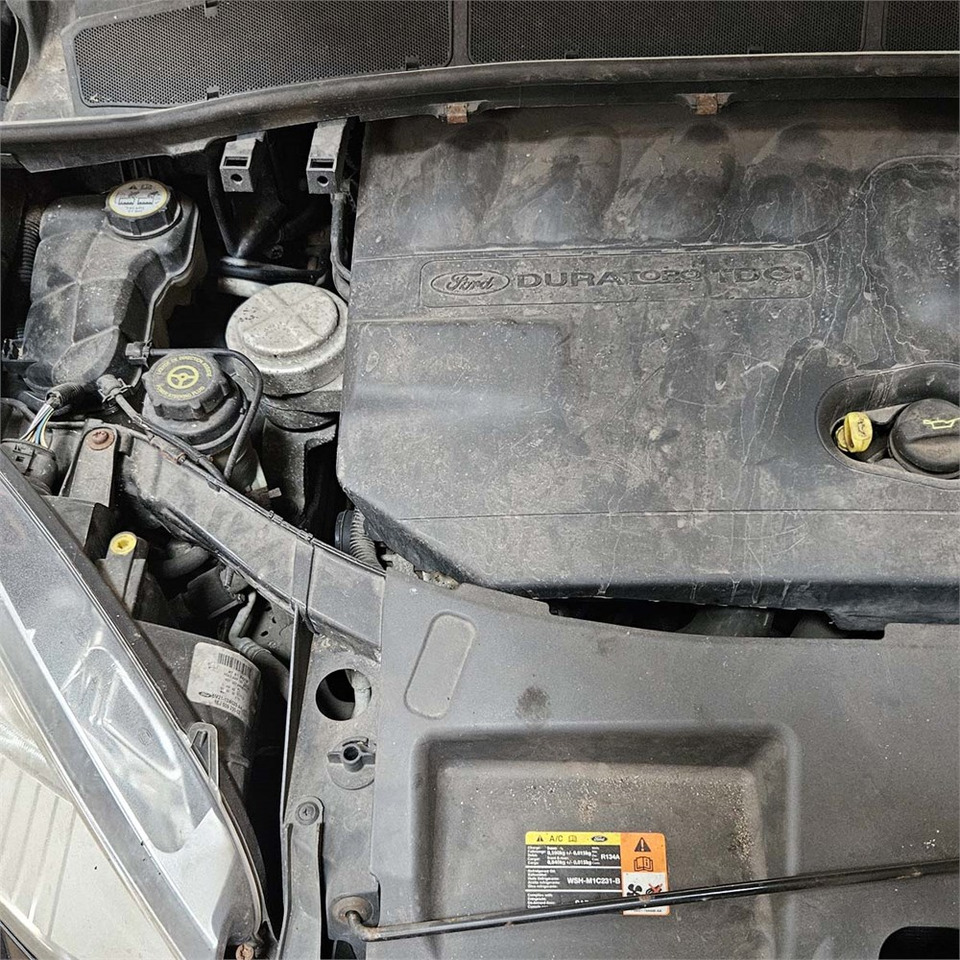 Внедорожник Ford S-Max: фото 30