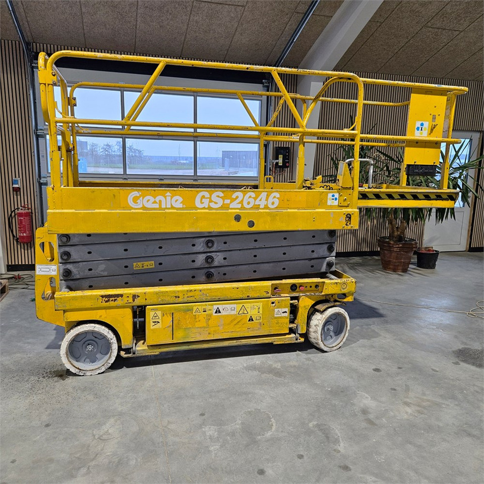 Genie GS-2646 - Ножничный подъемник: фото 4 Genie GS-2646 - Ножничный подъемник: фото 4