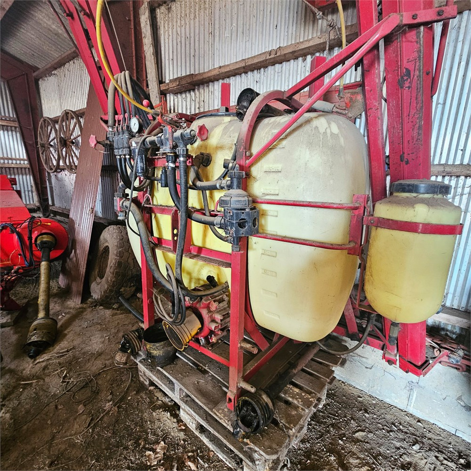 Hardi LXY 800 - Опрыскиватель: фото 4 Hardi LXY 800 - Опрыскиватель: фото 4