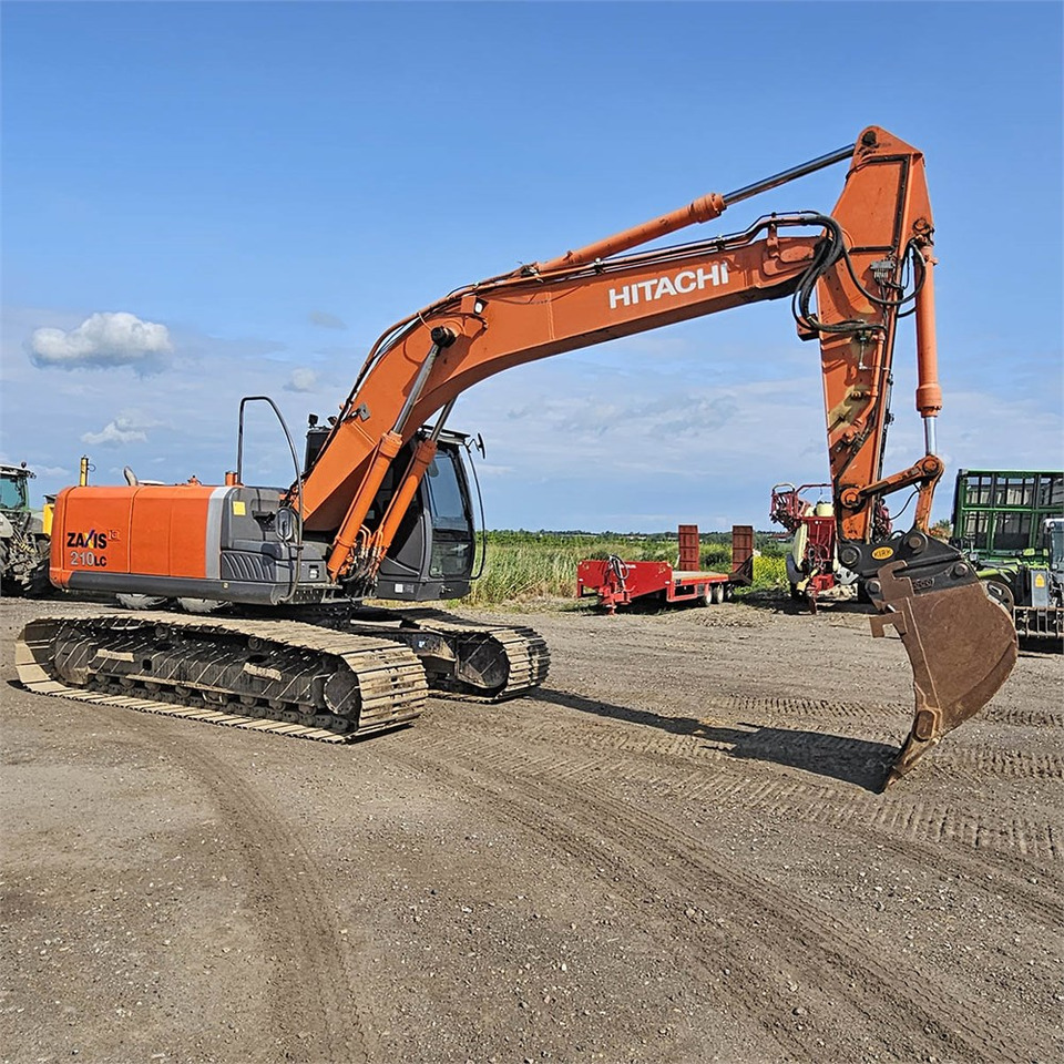 Hitachi ZX210 LC-3 ZAXIS - Гусеничный экскаватор: фото 2 Hitachi ZX210 LC-3 ZAXIS - Гусеничный экскаватор: фото 2