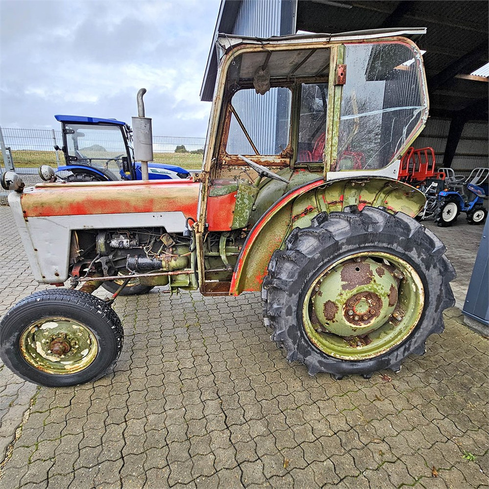 IH 276 - Трактор: фото 3 IH 276 - Трактор: фото 3