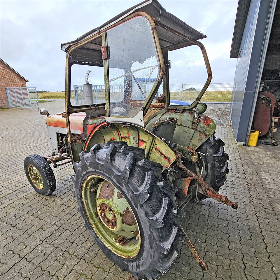 IH 276 - Трактор: фото 4 IH 276 - Трактор: фото 4