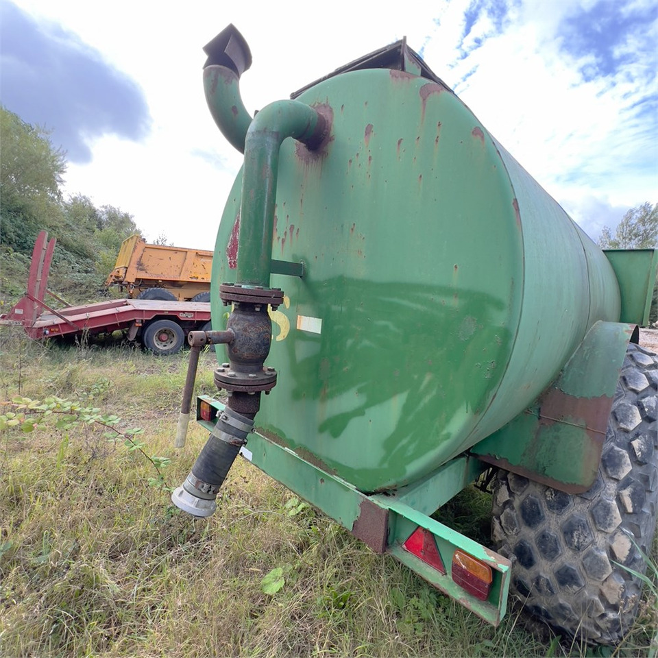 JOS 9 - Прицеп-цистерна: фото 4 JOS 9 - Прицеп-цистерна: фото 4