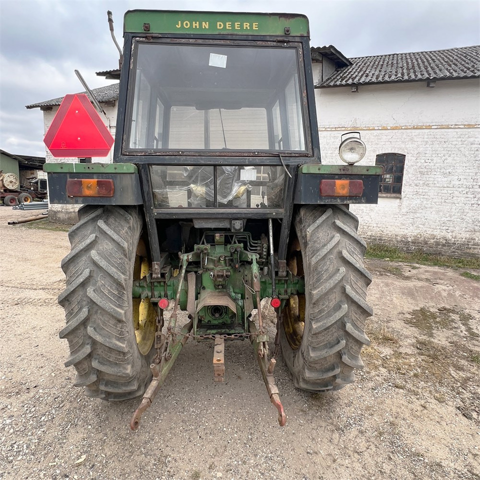 Трактор John Deere 2140: фото 11