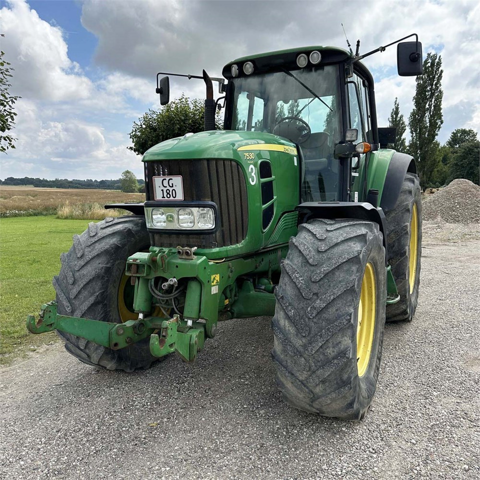 John Deere 7530 - Трактор: фото 3 John Deere 7530 - Трактор: фото 3