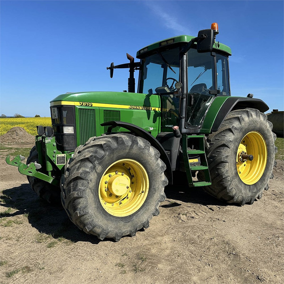 John Deere 7810 - Трактор: фото 1 John Deere 7810 - Трактор: фото 1
