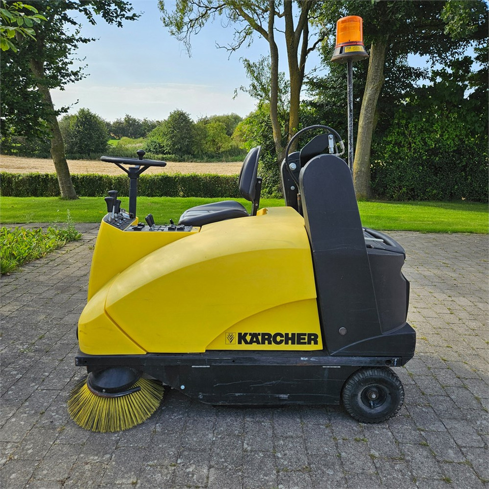 Kärcher KMR 1250 B - Промышленная подметальная машина: фото 3 Kärcher KMR 1250 B - Промышленная подметальная машина: фото 3