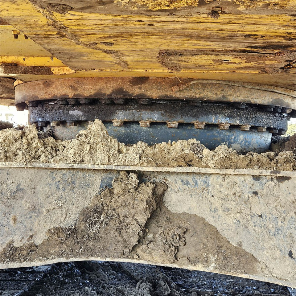 Гусеничный экскаватор Komatsu PC210: фото 42