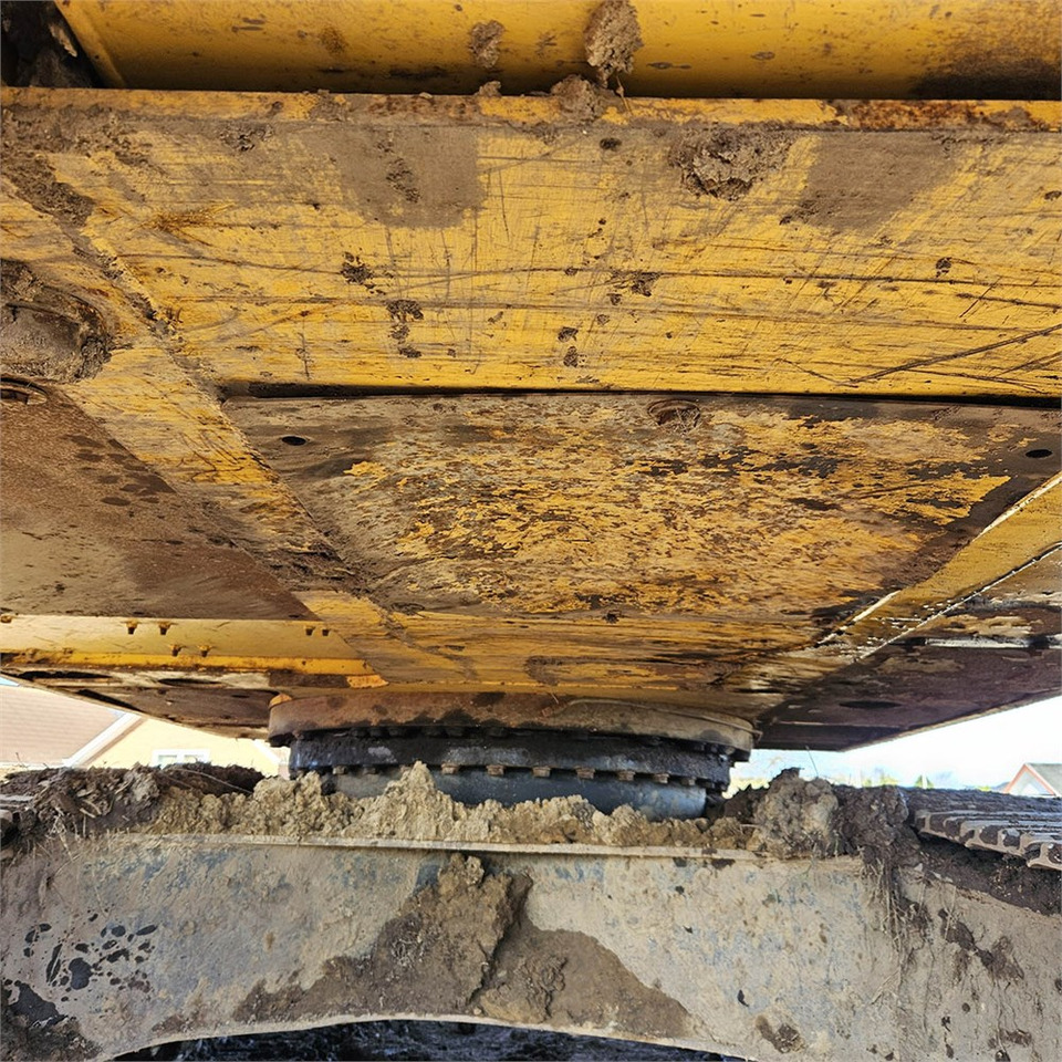 Гусеничный экскаватор Komatsu PC210: фото 40