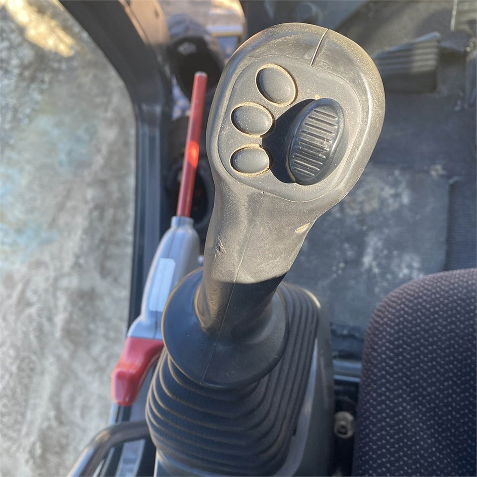 Гусеничный экскаватор Komatsu PC210 LC-8K: фото 15 Гусеничный экскаватор Komatsu PC210 LC-8K: фото 15