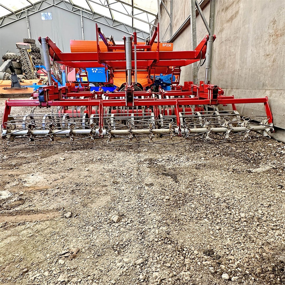 Kongskilde Germinator 3M - Культиватор: фото 4 Kongskilde Germinator 3M - Культиватор: фото 4
